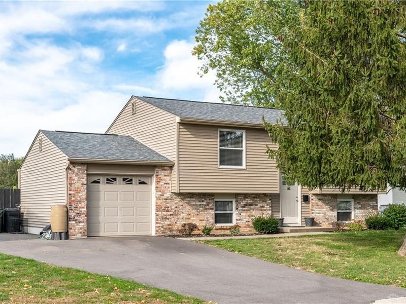 102 Calmont Farm Circle, Englewood, OH 45322 Photo 3