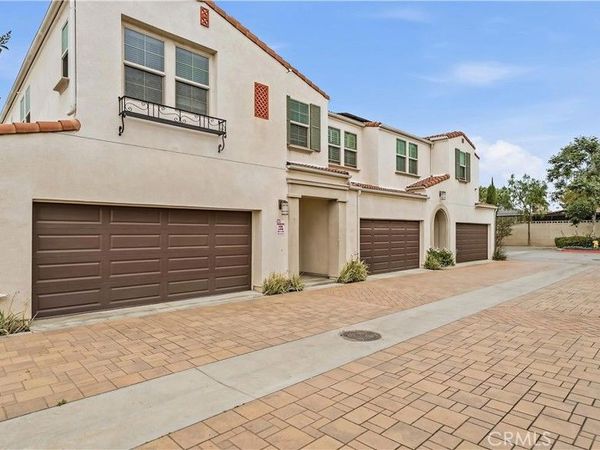 291 E Arrow, Unit 17, Glendora, CA 91740