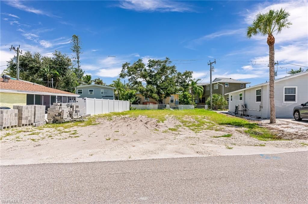 210 Fairweather Ln , Fort Myers Beach, FL 33931 Photo