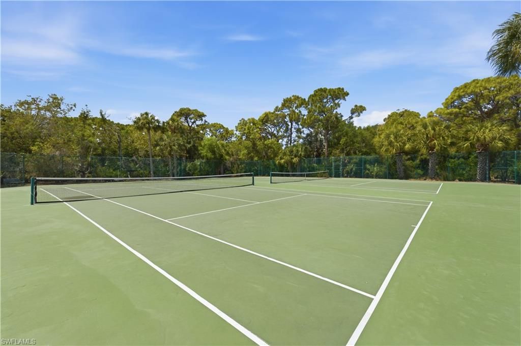27119 Oakwood Lake Dr , Bonita Springs, FL 34134 Photo