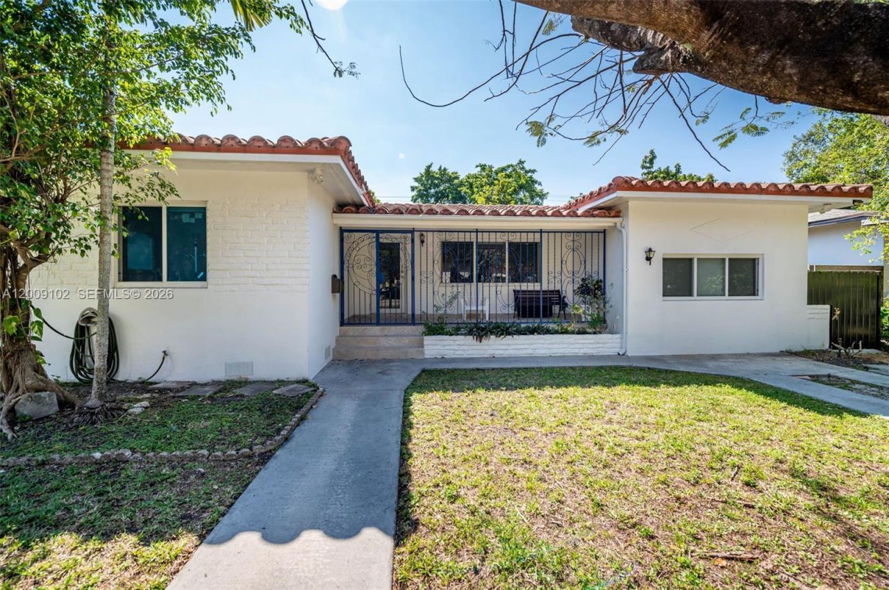 330 SW 27th Rd , Miami, FL 33129 Photo