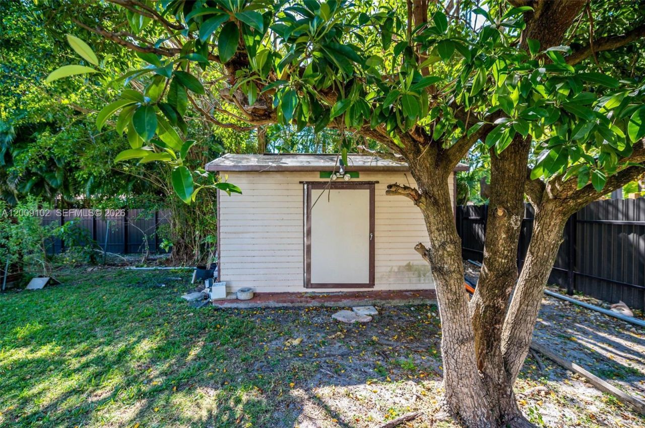 330 SW 27th Rd , Miami, FL 33129 Photo