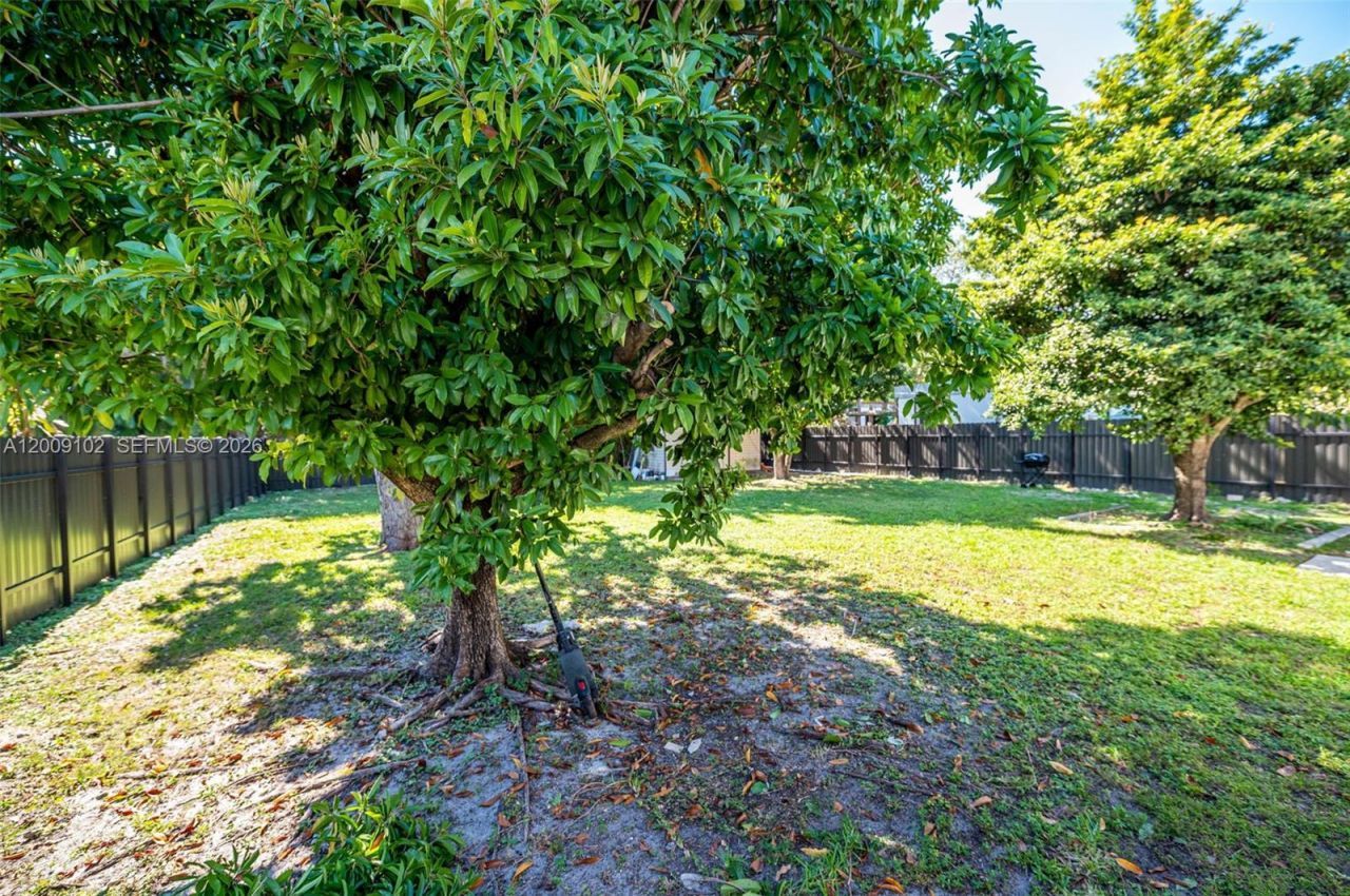 330 SW 27th Rd , Miami, FL 33129 Photo