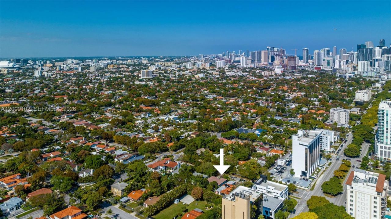 330 SW 27th Rd , Miami, FL 33129 Photo