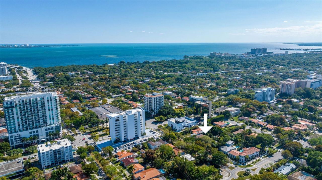 330 SW 27th Rd , Miami, FL 33129 Photo