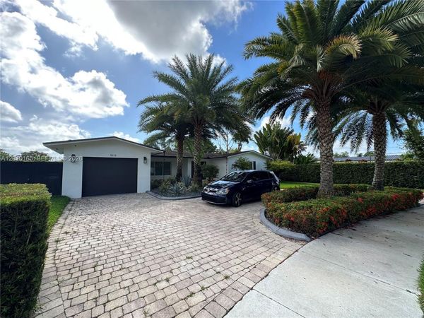 9275 SW 67th St , Miami, FL 33173