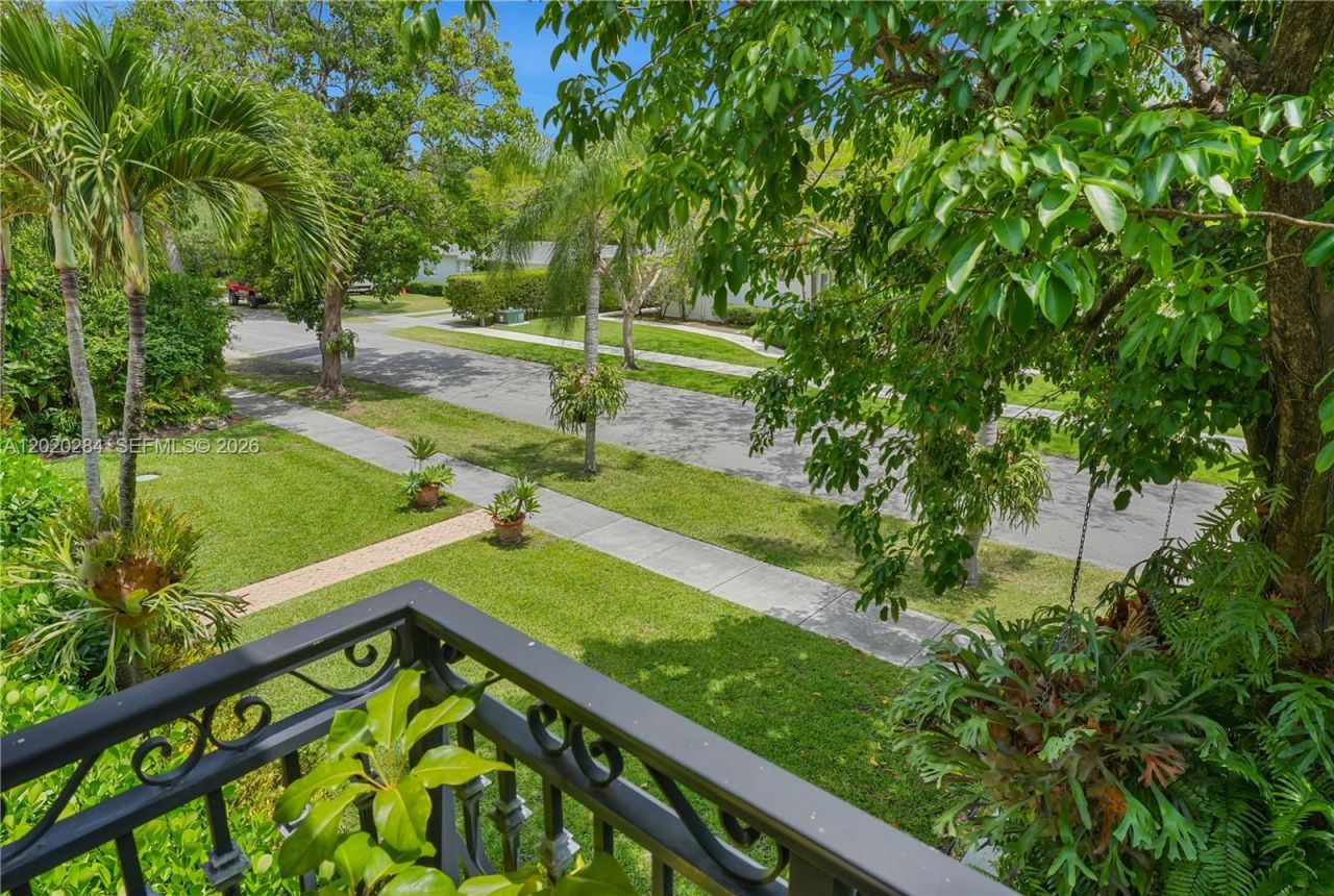6291 SW 50th St , Miami, FL 33155 Photo