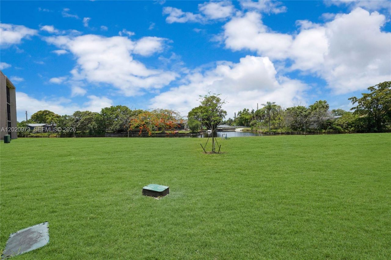 10466 Sunrise Lakes Blvd , Unit 107, Sunrise, FL 33322 Photo