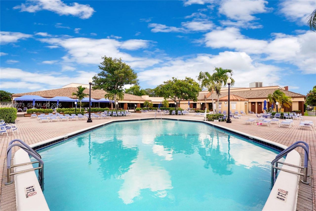 10466 Sunrise Lakes Blvd , Unit 107, Sunrise, FL 33322 Photo