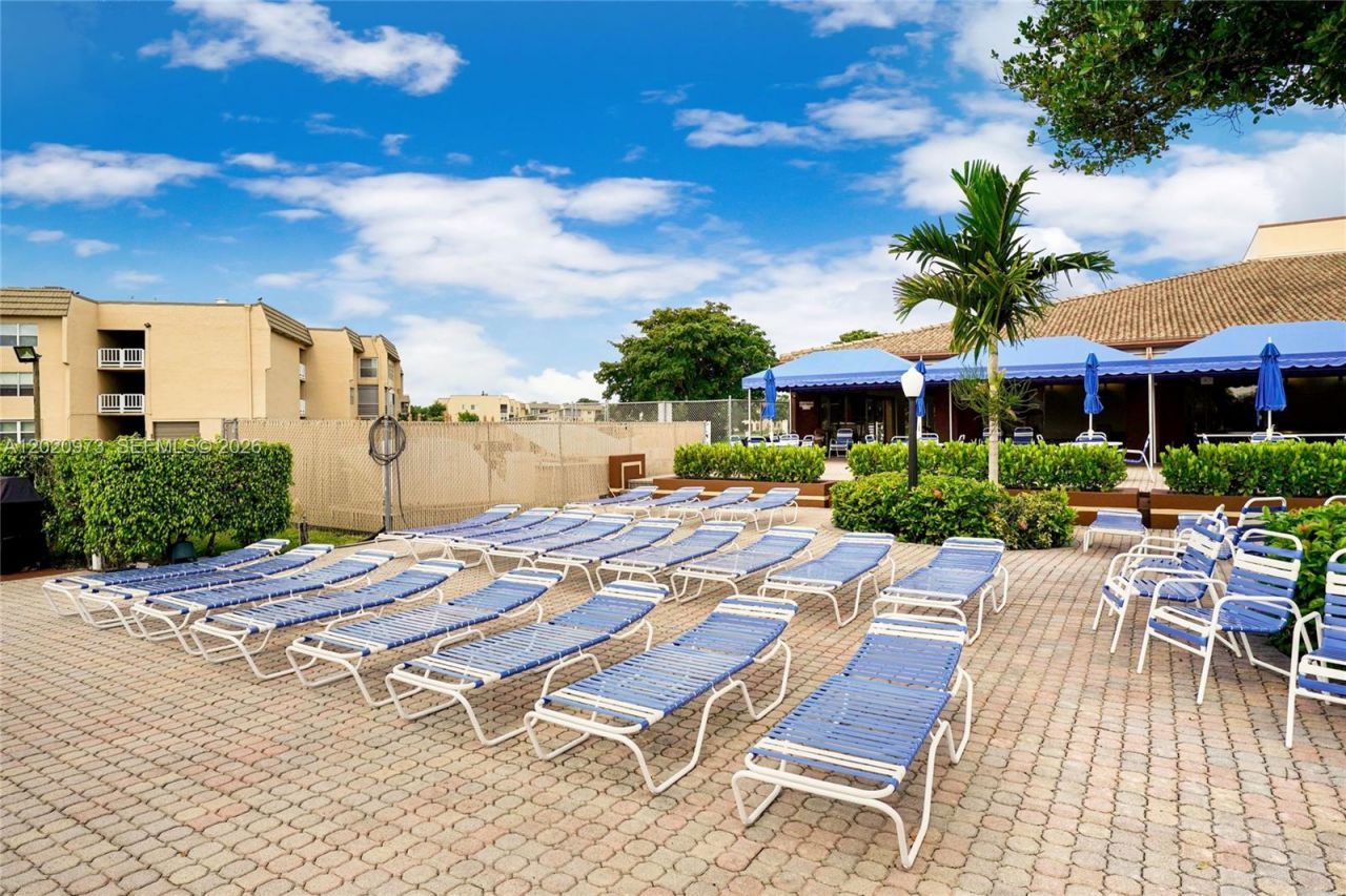 10466 Sunrise Lakes Blvd , Unit 107, Sunrise, FL 33322 Photo