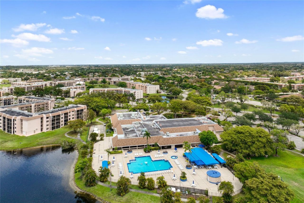 10466 Sunrise Lakes Blvd , Unit 107, Sunrise, FL 33322 Photo