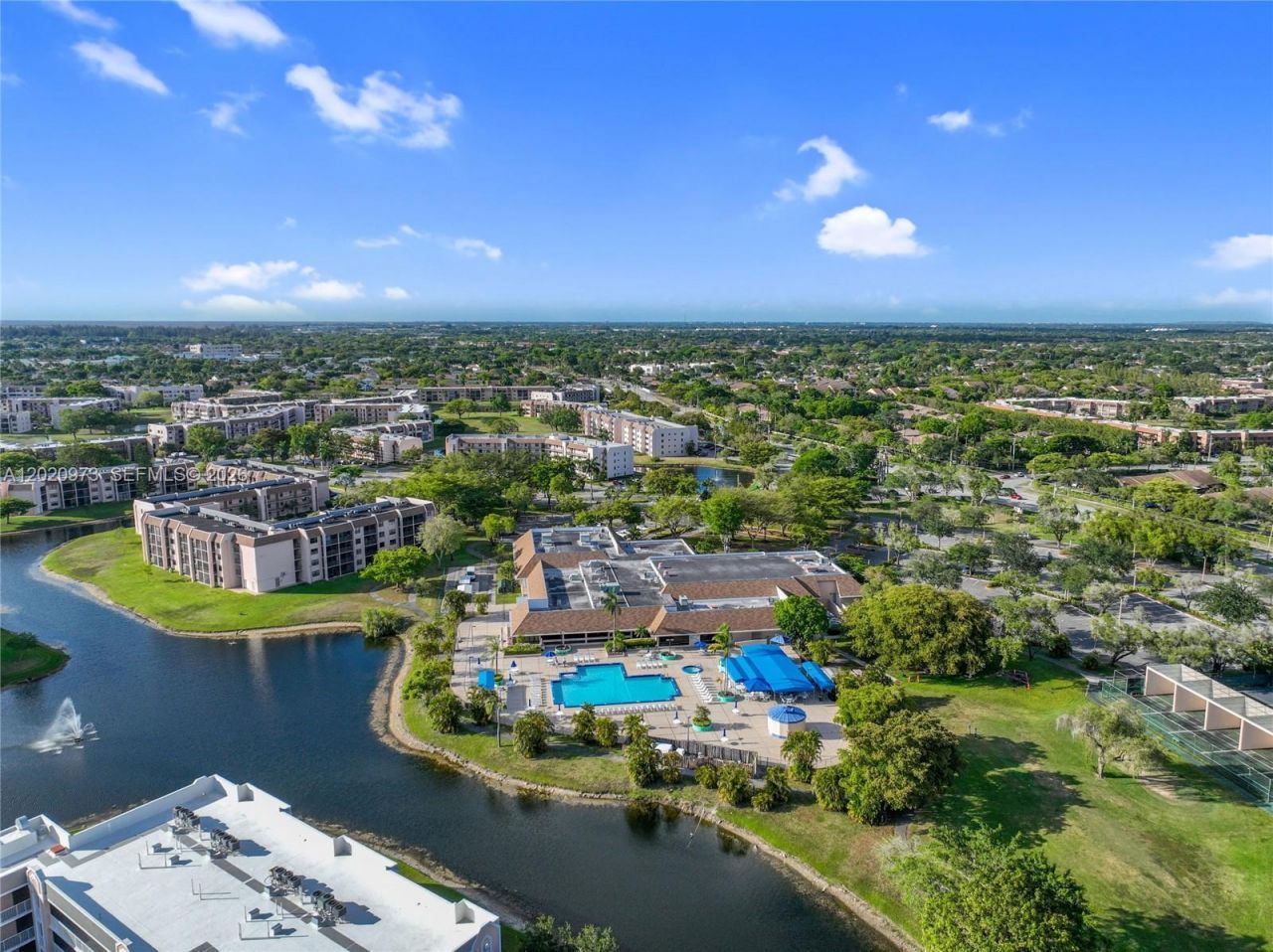 10466 Sunrise Lakes Blvd , Unit 107, Sunrise, FL 33322 Photo