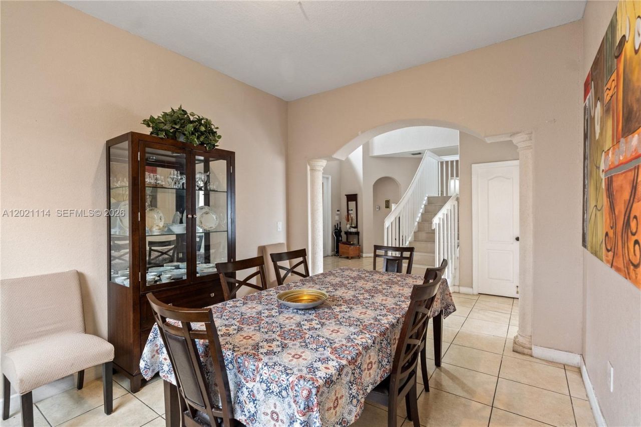 8968 NW 180th Ter , Hialeah, FL 33018 Photo