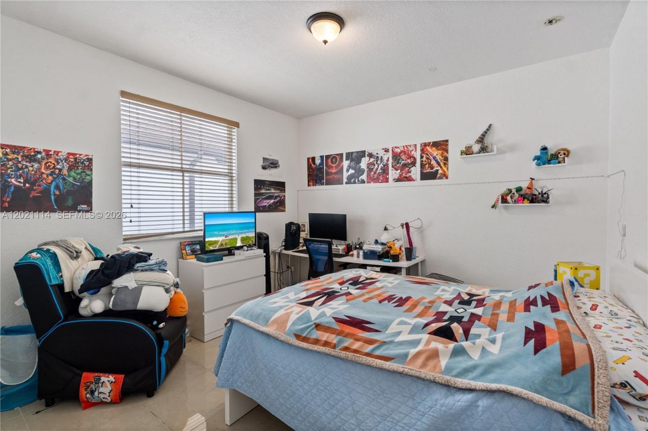 8968 NW 180th Ter , Hialeah, FL 33018 Photo
