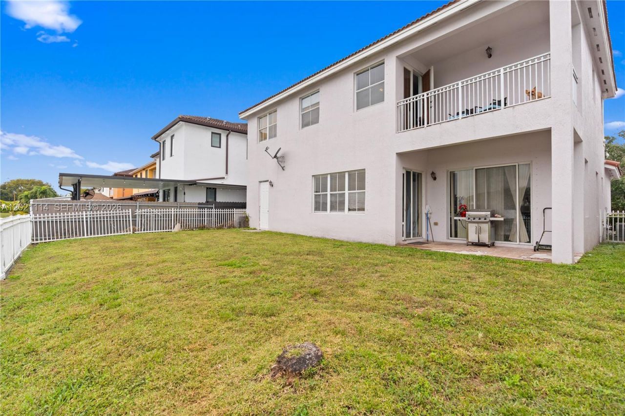 8968 NW 180th Ter , Hialeah, FL 33018 Photo