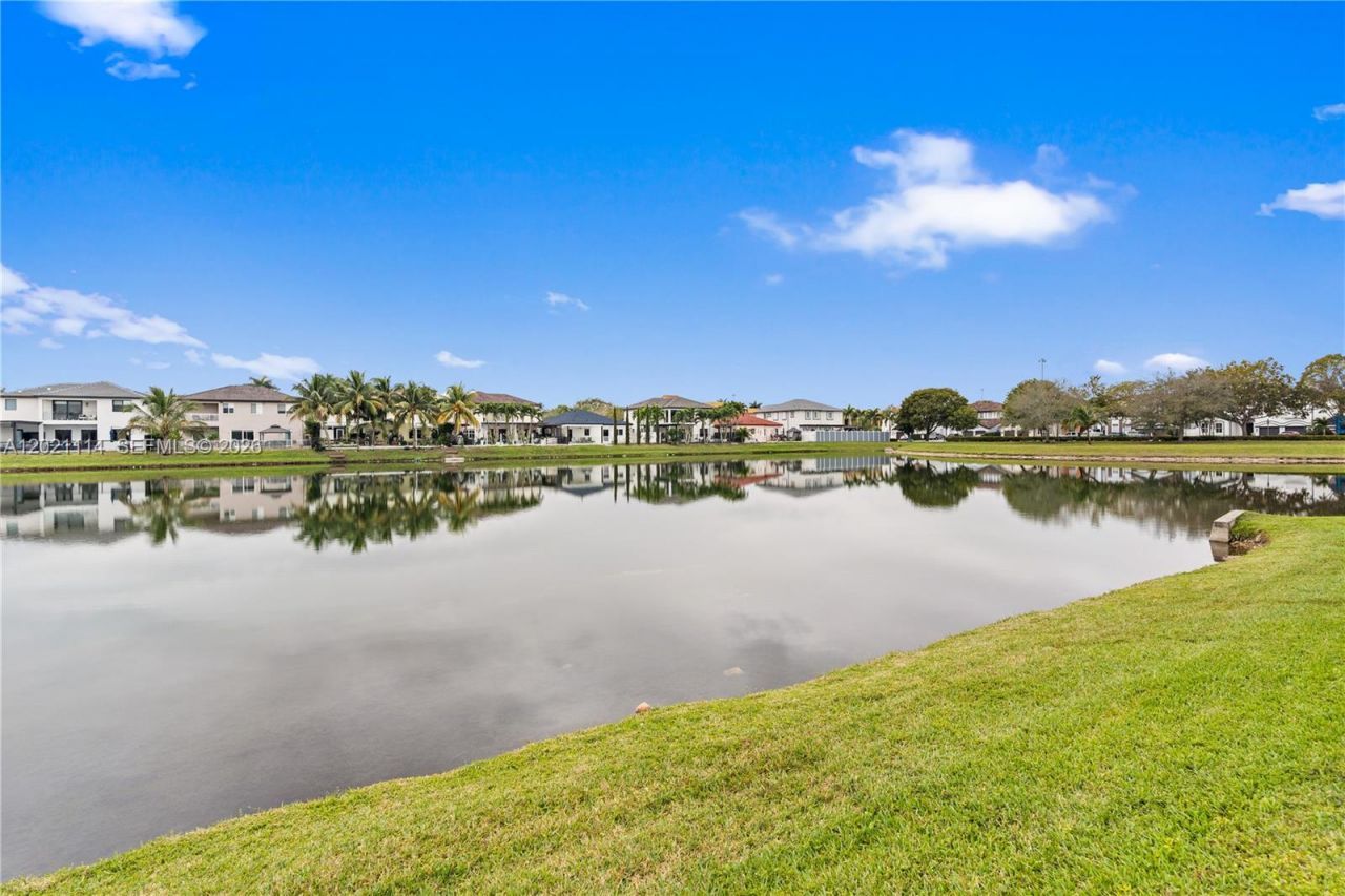 8968 NW 180th Ter , Hialeah, FL 33018 Photo