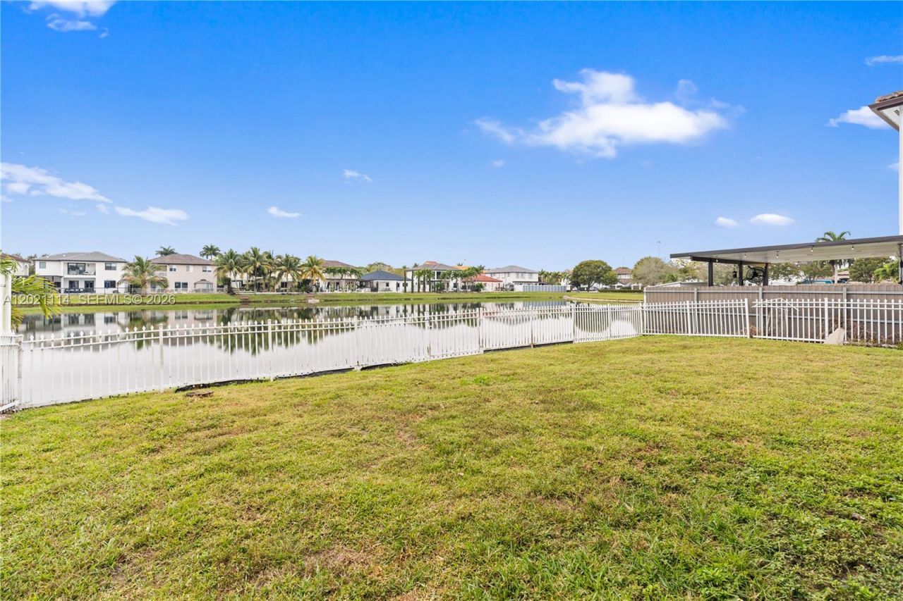 8968 NW 180th Ter , Hialeah, FL 33018 Photo