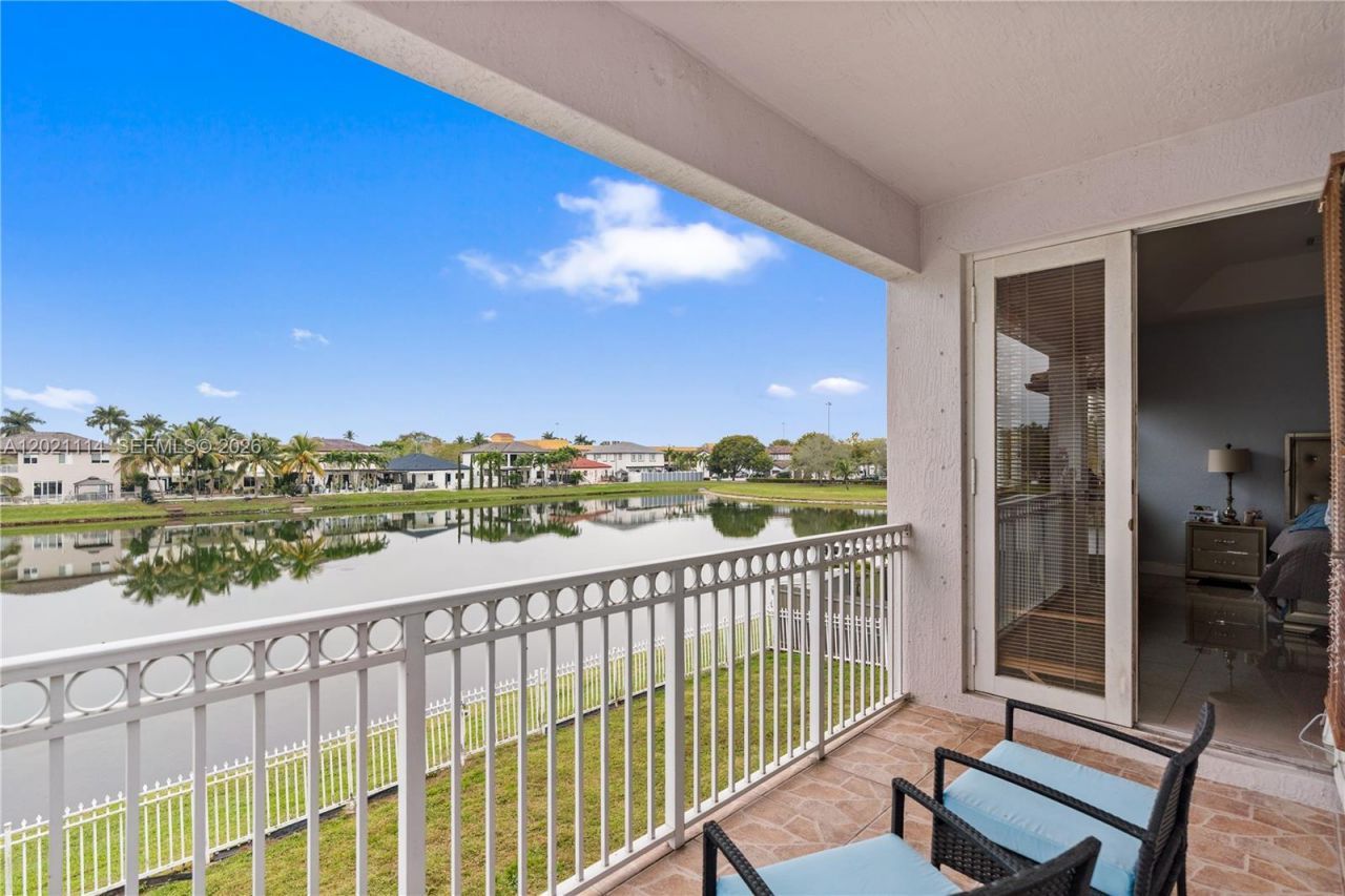 8968 NW 180th Ter , Hialeah, FL 33018 Photo