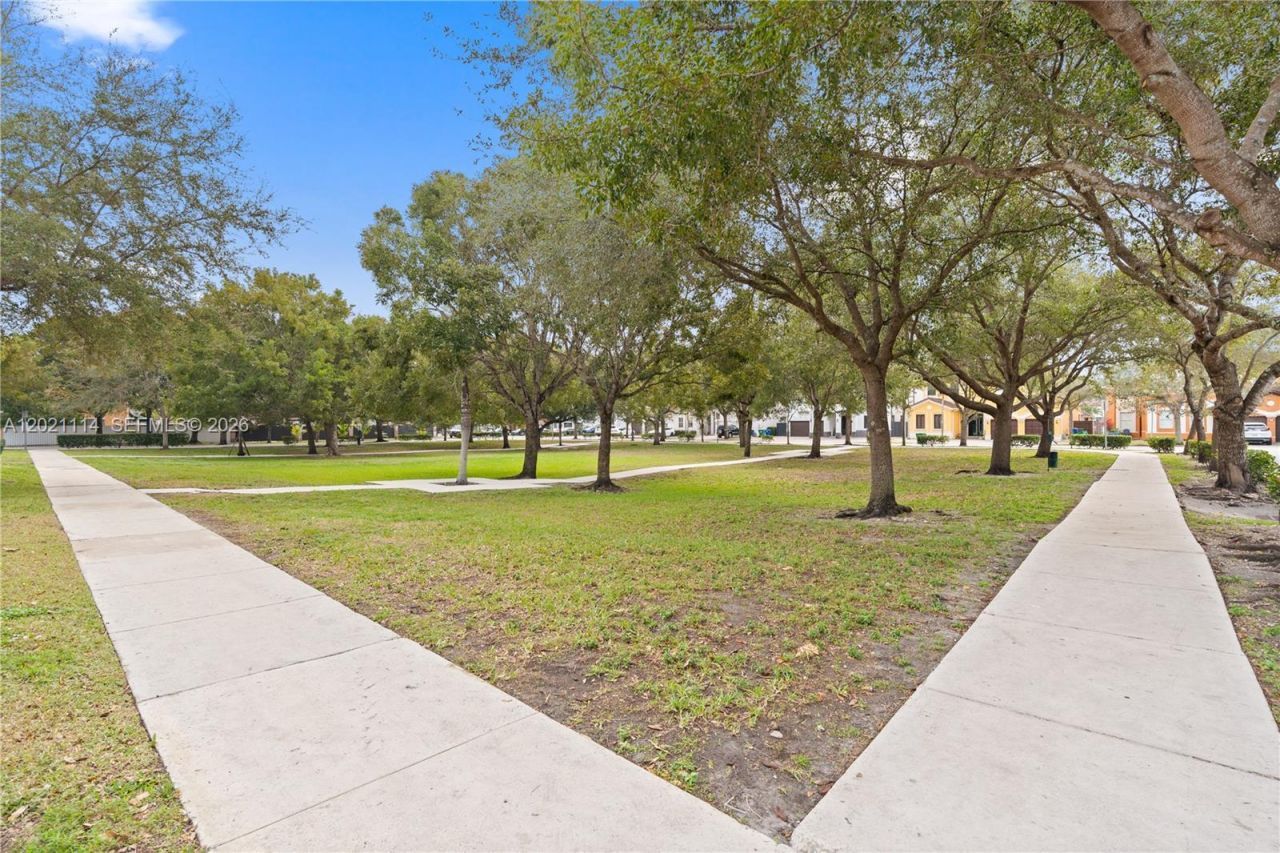 8968 NW 180th Ter , Hialeah, FL 33018 Photo