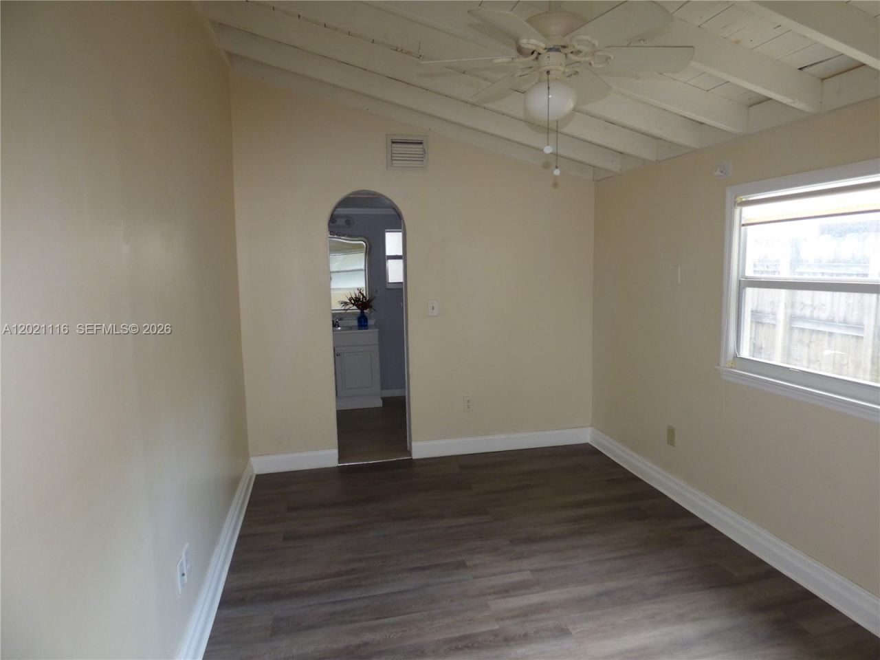 2148 NE 182nd St, North Miami Beach, FL 33162 Photo
