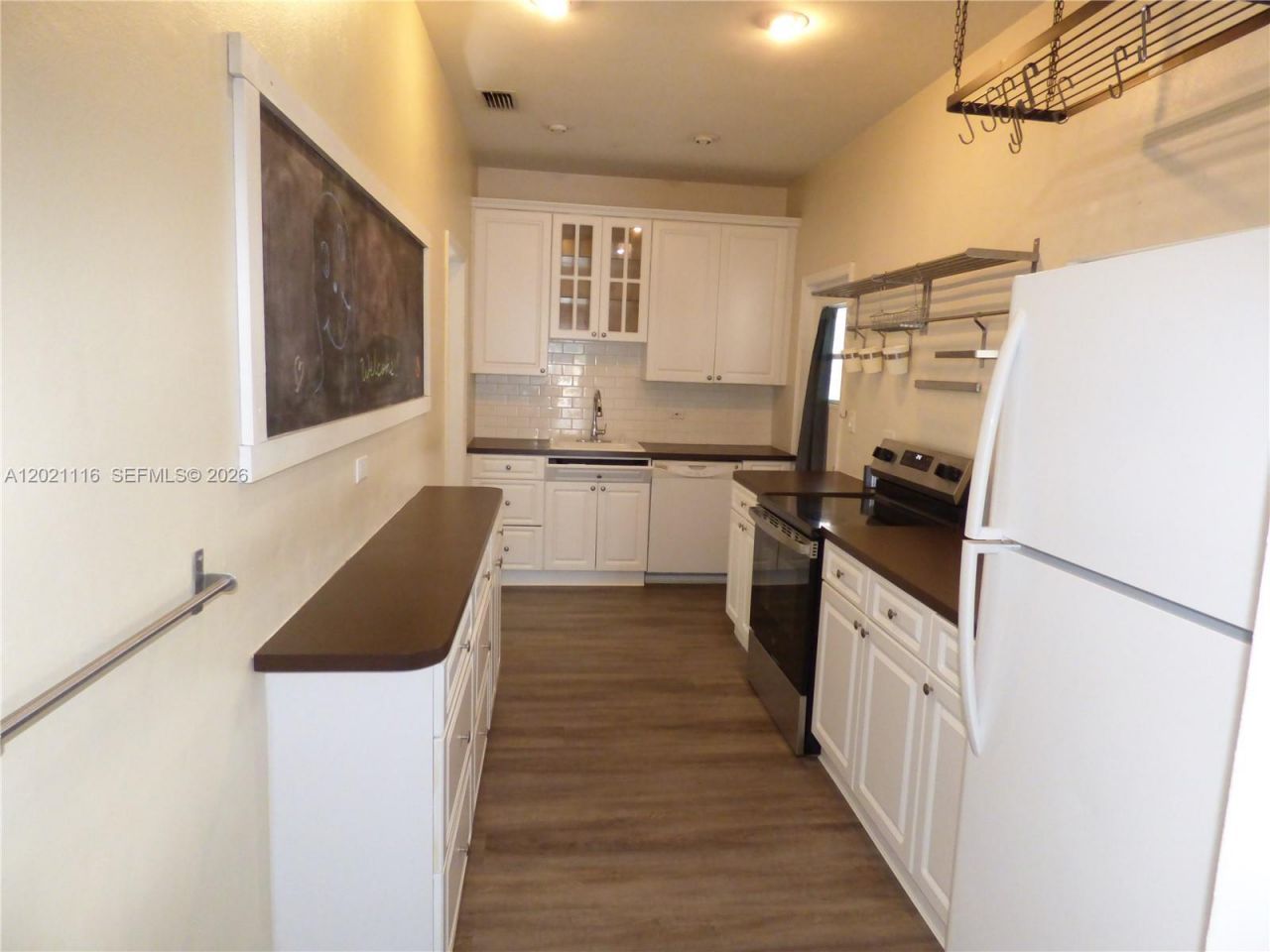 2148 NE 182nd St, North Miami Beach, FL 33162 Photo