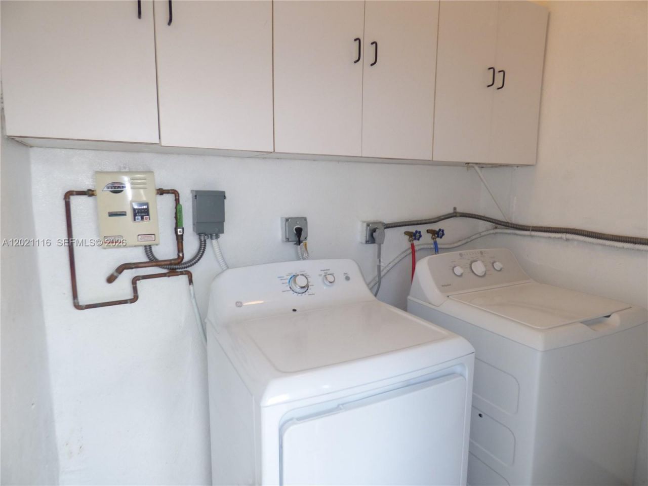 2148 NE 182nd St, North Miami Beach, FL 33162 Photo