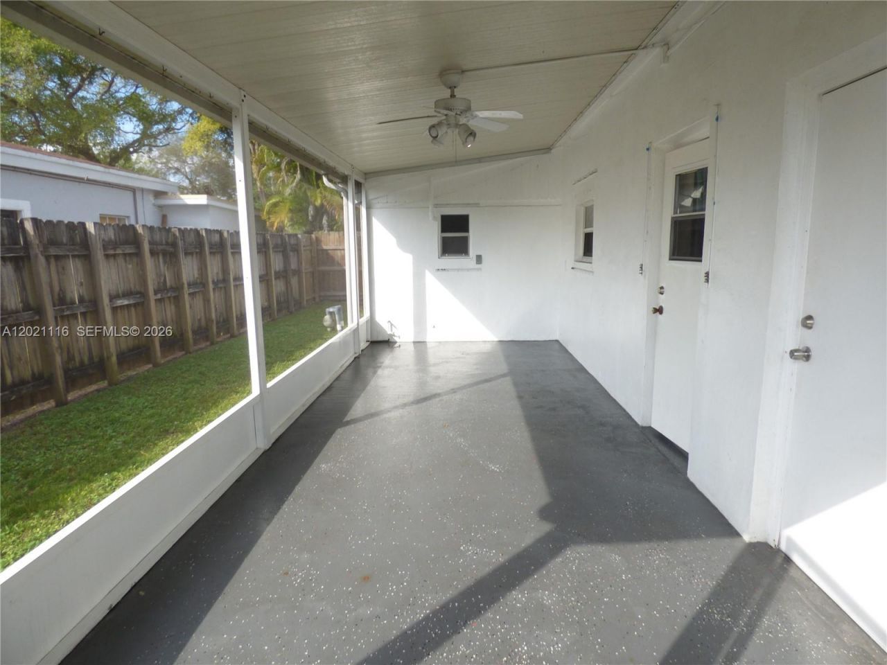 2148 NE 182nd St, North Miami Beach, FL 33162 Photo
