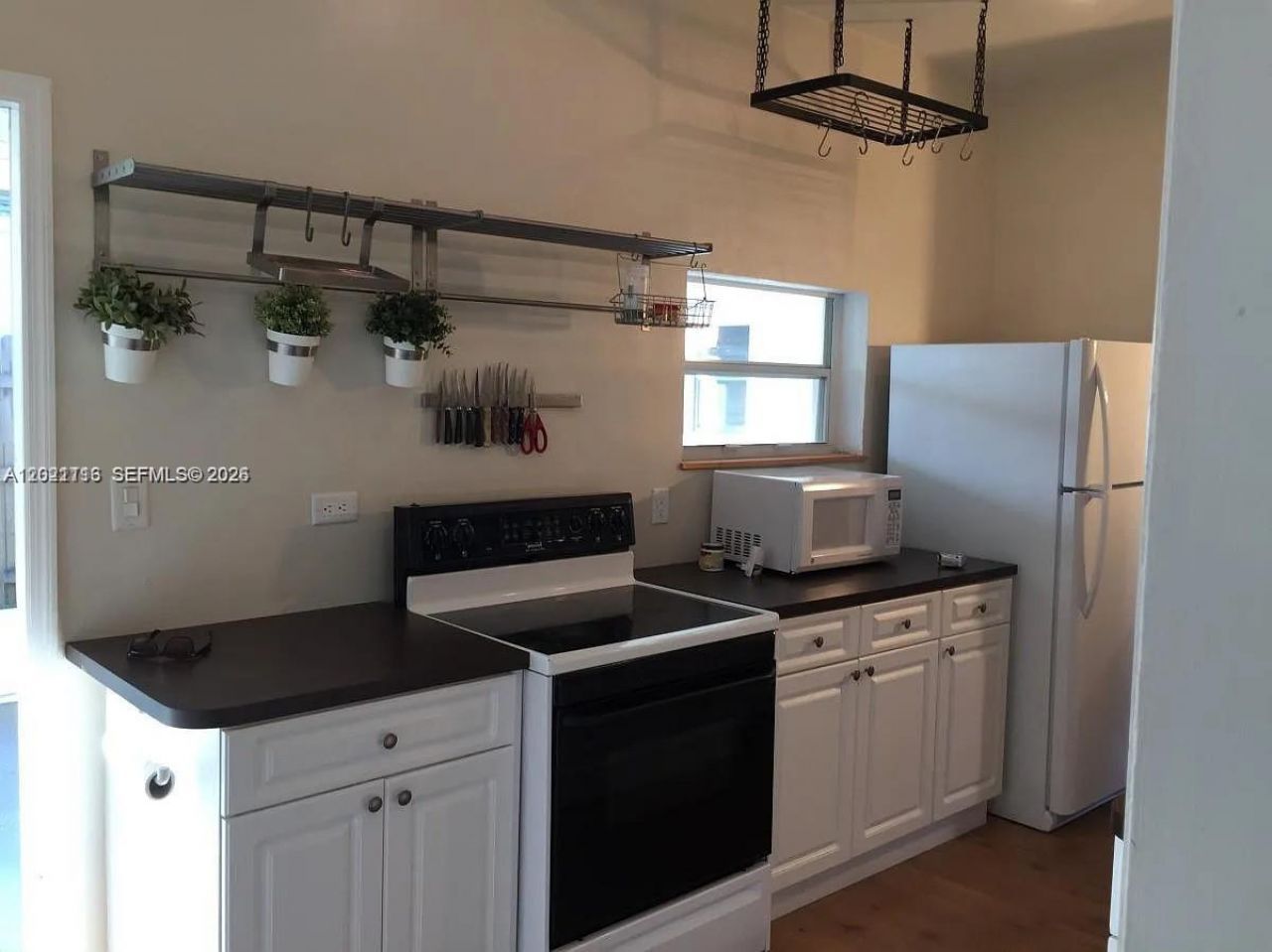 2148 NE 182nd St, North Miami Beach, FL 33162 Photo