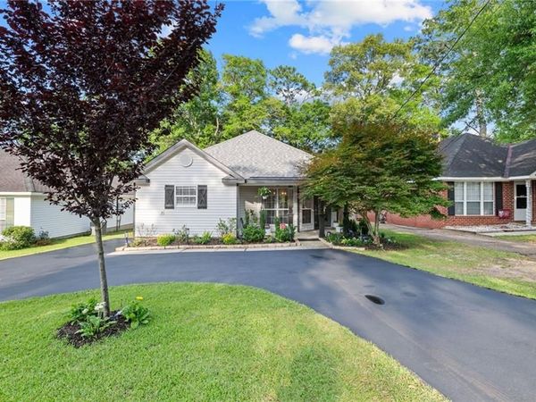 915 Linlen Avenue, Mobile, AL 36609