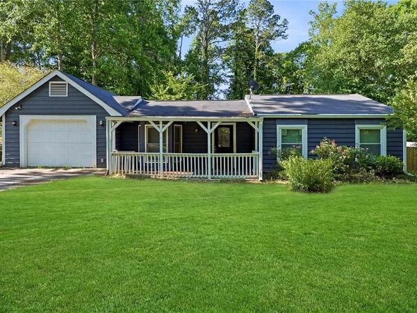 2611 Ramblewood Court , Acworth, GA 30102