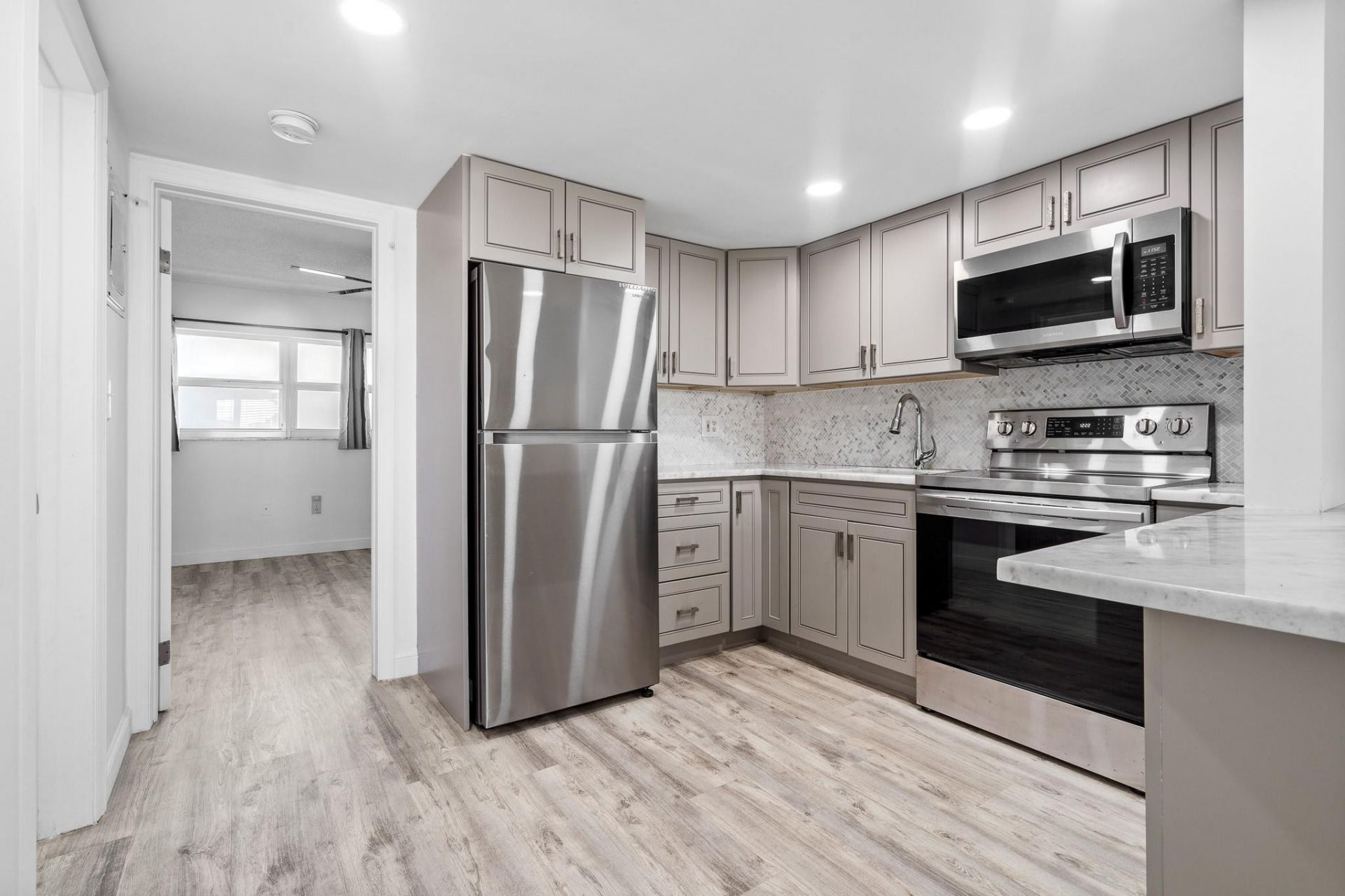 1110 N Riverside Drive, Unit 20, Pompano Beach, FL 33062 Photo