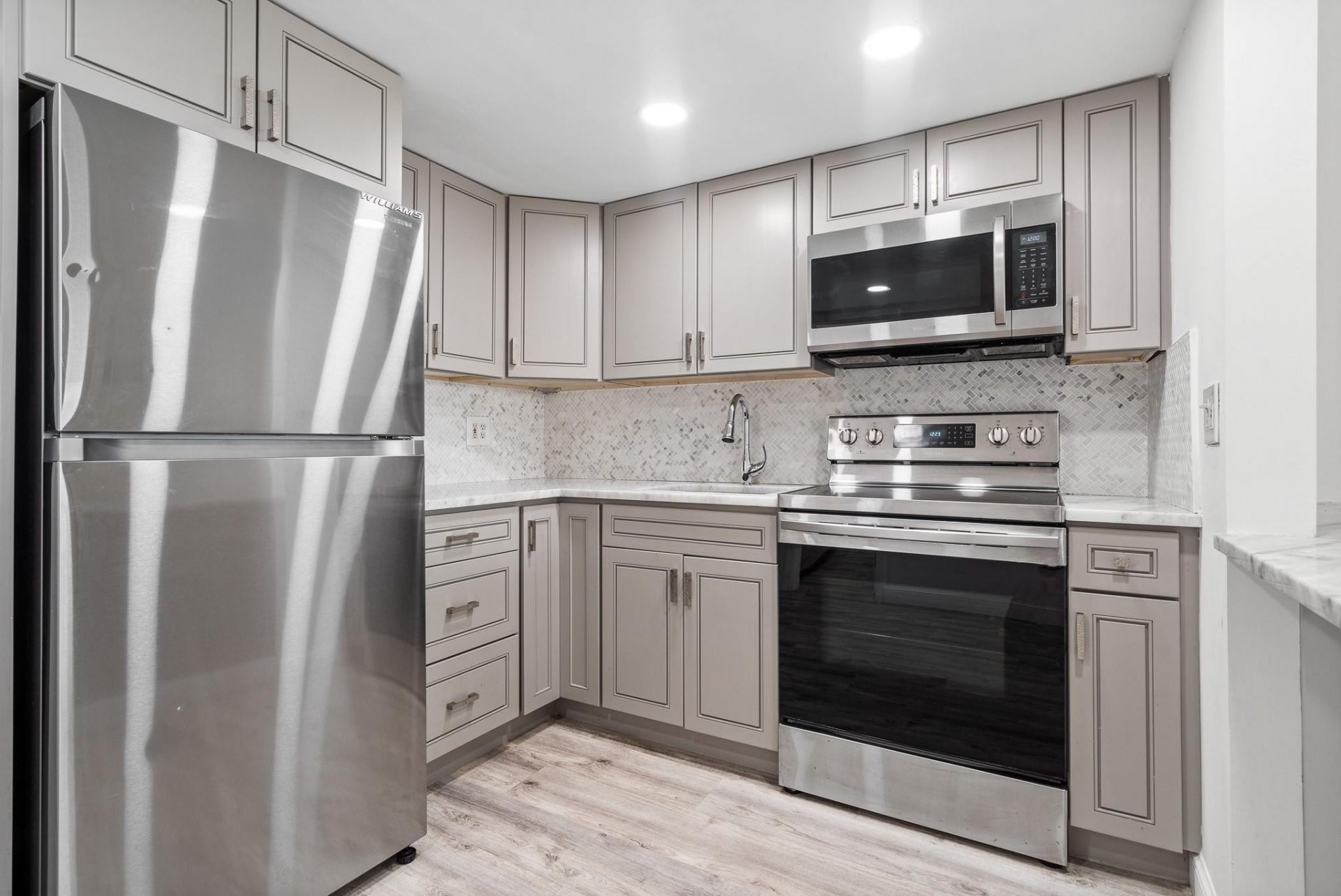 1110 N Riverside Drive, Unit 20, Pompano Beach, FL 33062 Photo