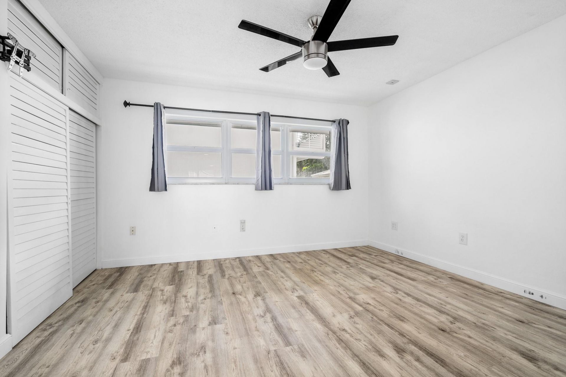 1110 N Riverside Drive, Unit 20, Pompano Beach, FL 33062 Photo
