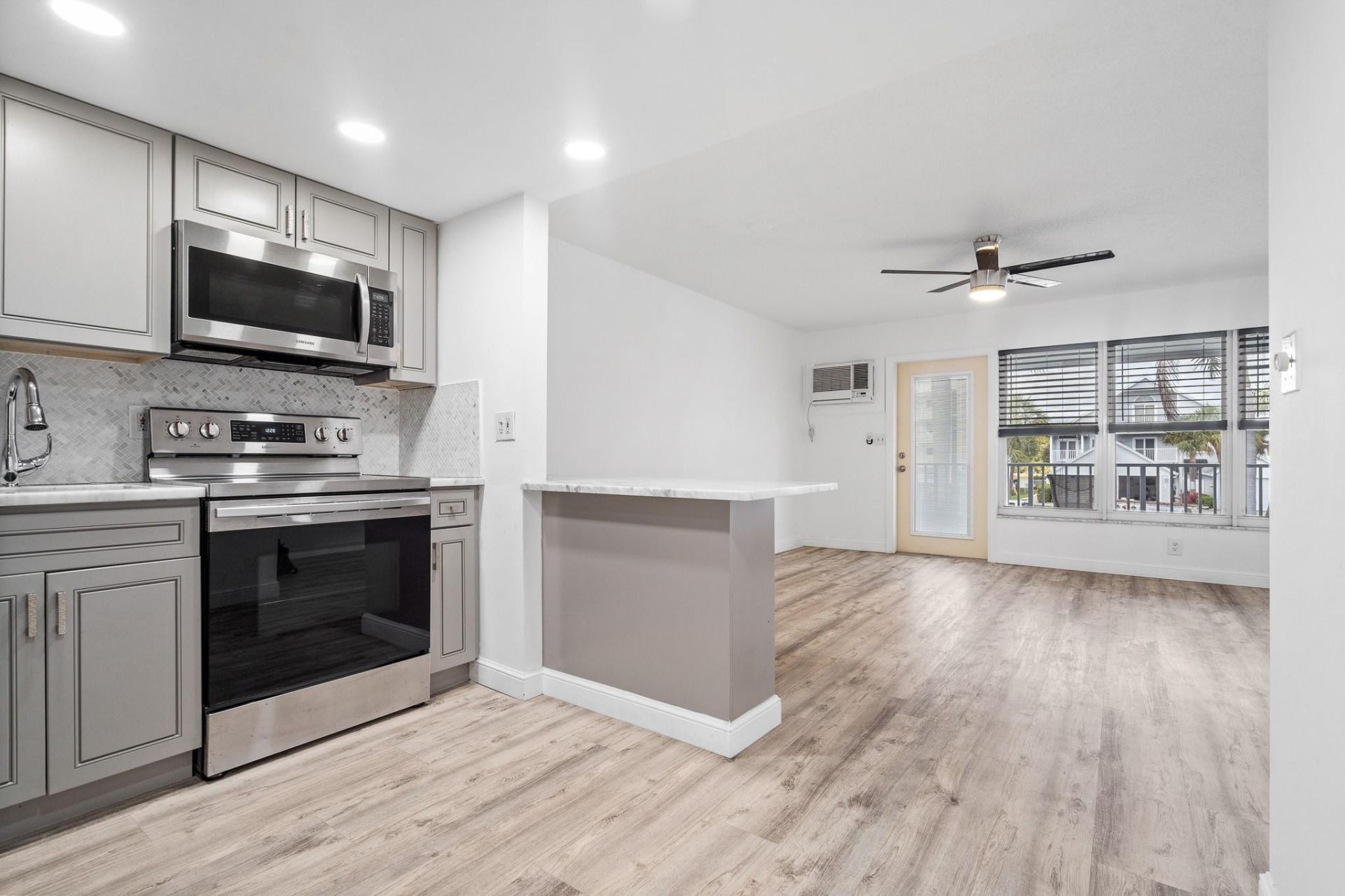 1110 N Riverside Drive, Unit 20, Pompano Beach, FL 33062 Photo