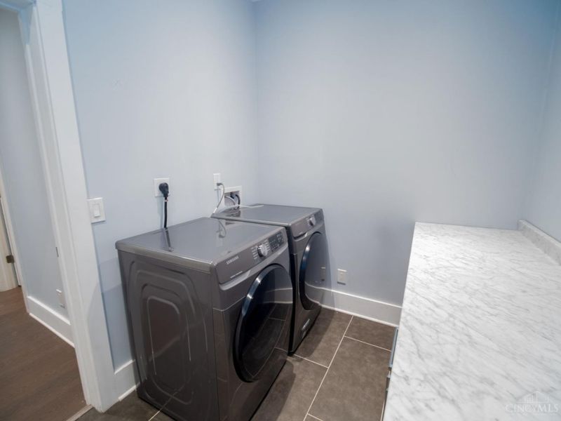 163 E McMicken Avenue, Cincinnati, OH 45202 Photo 14