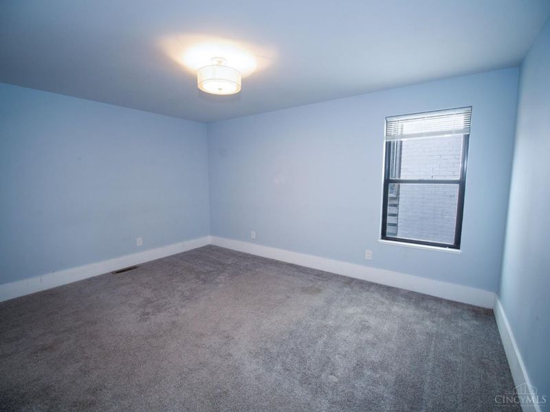 163 E McMicken Avenue, Cincinnati, OH 45202 Photo 17