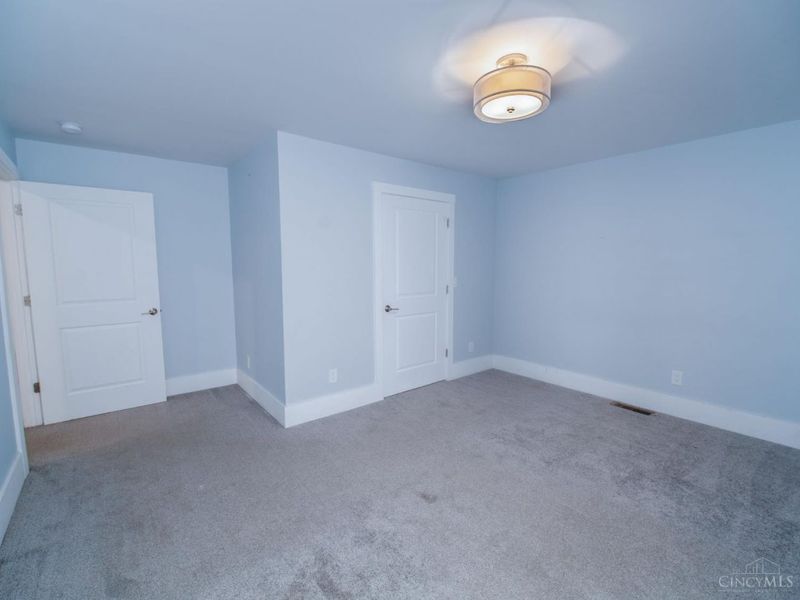 163 E McMicken Avenue, Cincinnati, OH 45202 Photo 19