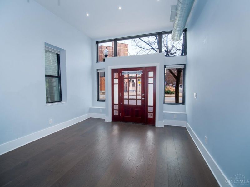 163 E McMicken Avenue, Cincinnati, OH 45202 Photo 2