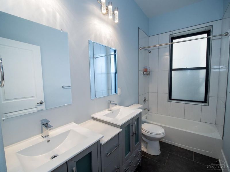 163 E McMicken Avenue, Cincinnati, OH 45202 Photo 22