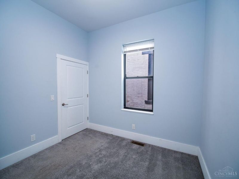 163 E McMicken Avenue, Cincinnati, OH 45202 Photo 26