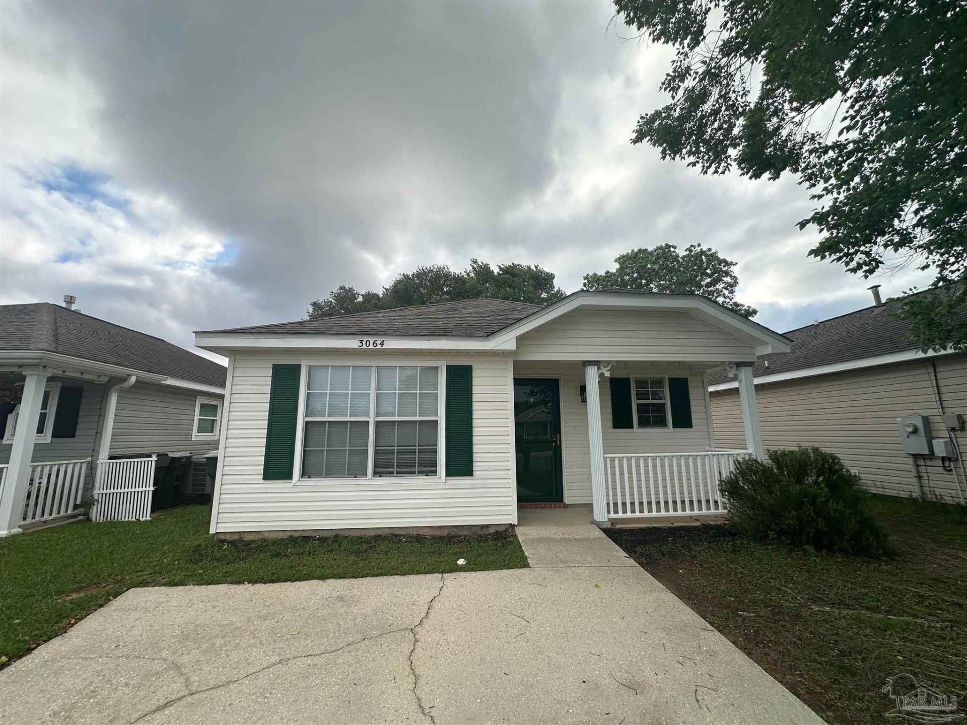 3064 Flintlock Dr, Pensacola, FL 32526 Main Photo