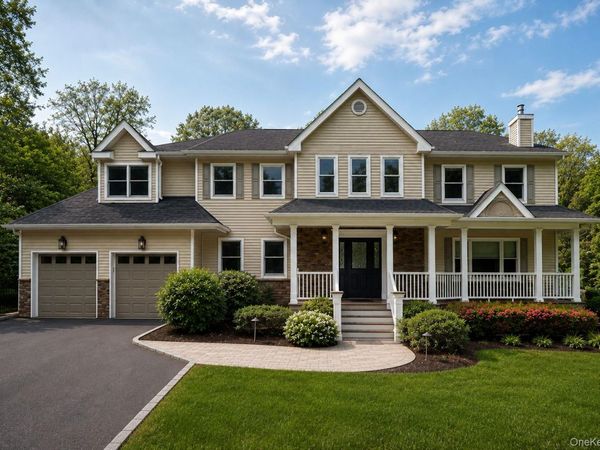 21 Hildreth Avenue, Huntington, NY 11743