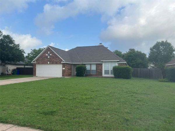 209 Bryce Canyon DR, Cedar Park, TX 78613