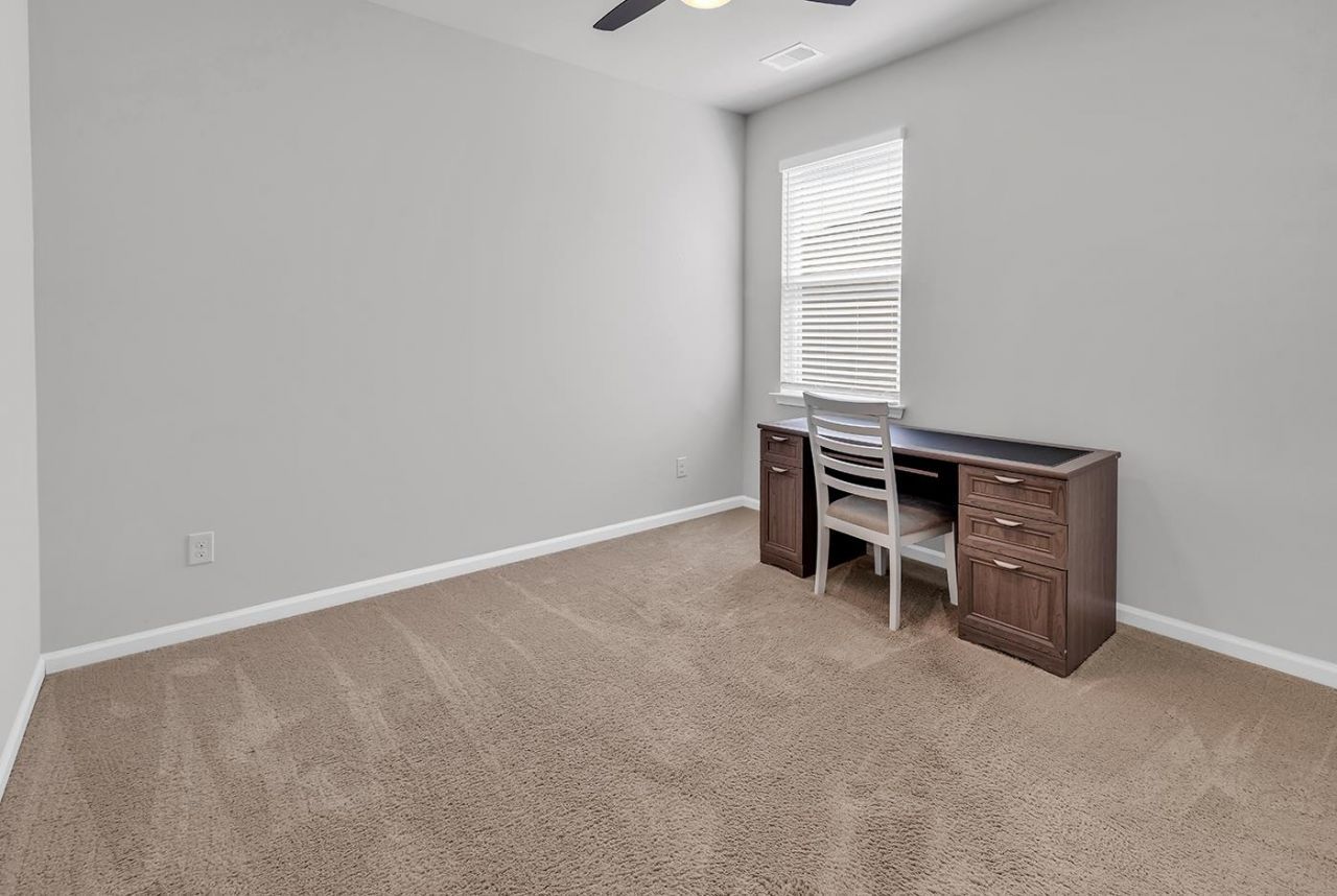 409 Accord St. Photo 8