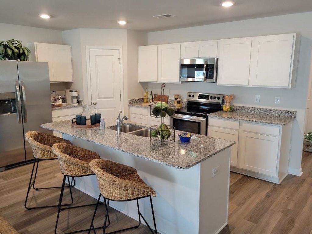 1067 Cherrystone Loop  Photo 4