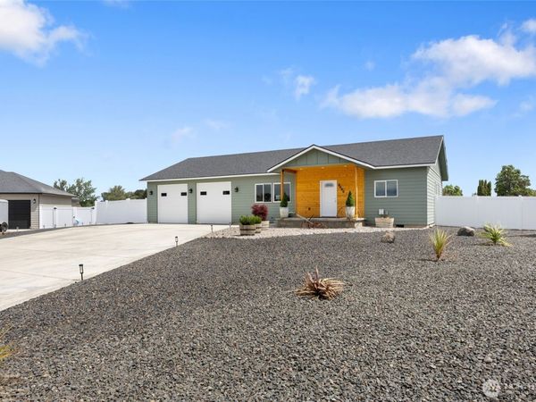 6444 Rd 2.05 NE, Moses Lake, WA 98837