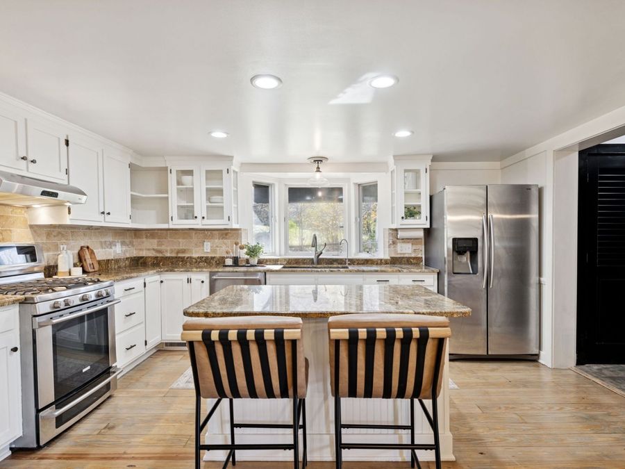 Property Image 28