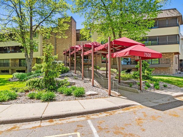 7500 Cahill Road, Unit 101C, Edina, MN 55439