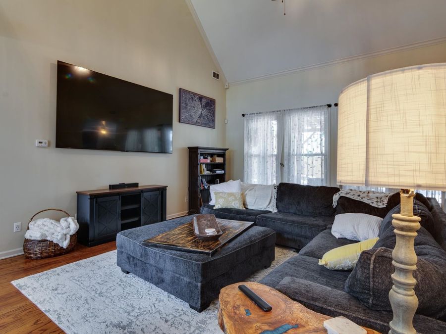 Property Image 8