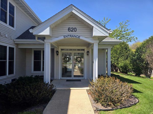 620 Cedar Street, Unit 104, Richland Center, WI 53581